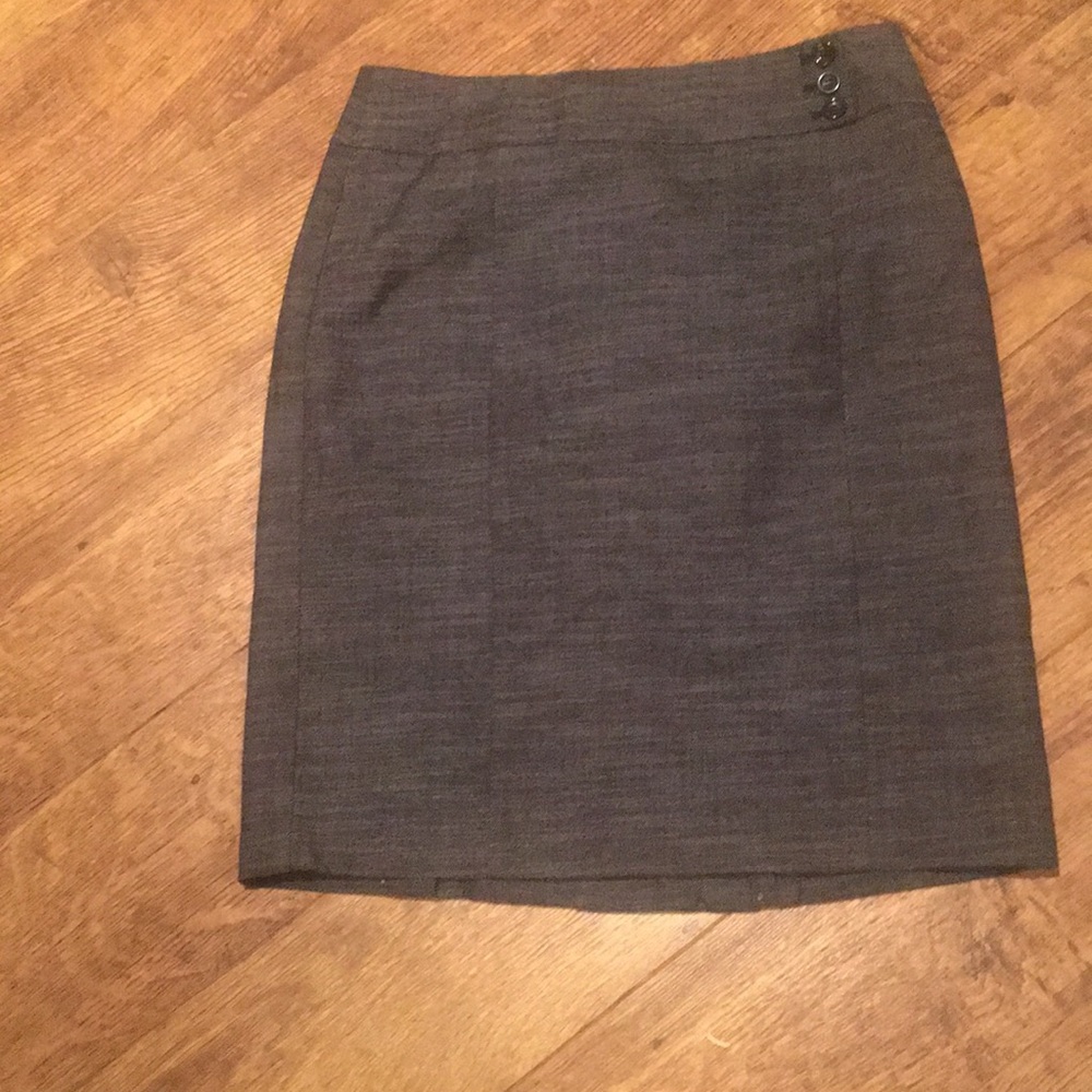 🛍🌼Ann Taylor Skirt - Picture 1 of 2